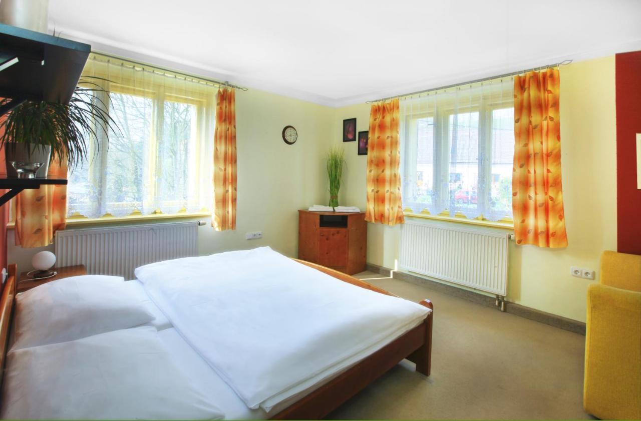 Penzion Horacko Uncin Buitenkant foto