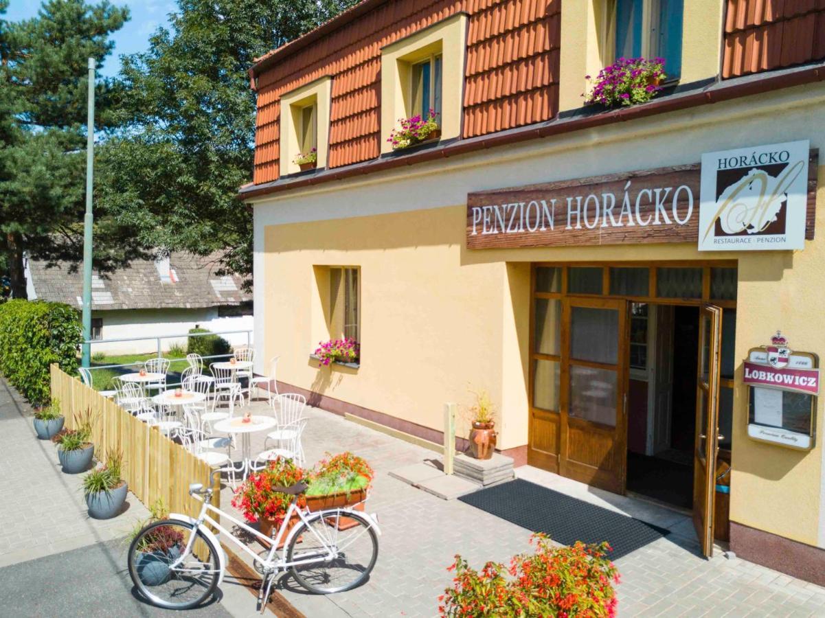 Penzion Horacko Hotel Uncin Buitenkant foto